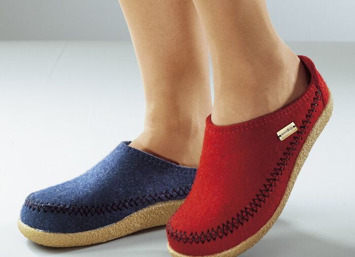 Haflinger Hausschuh aus Wollfilz ROT